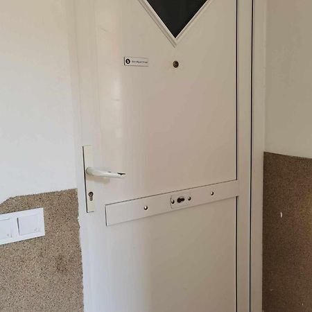 barnApartman Apartment Eger Bagian luar foto